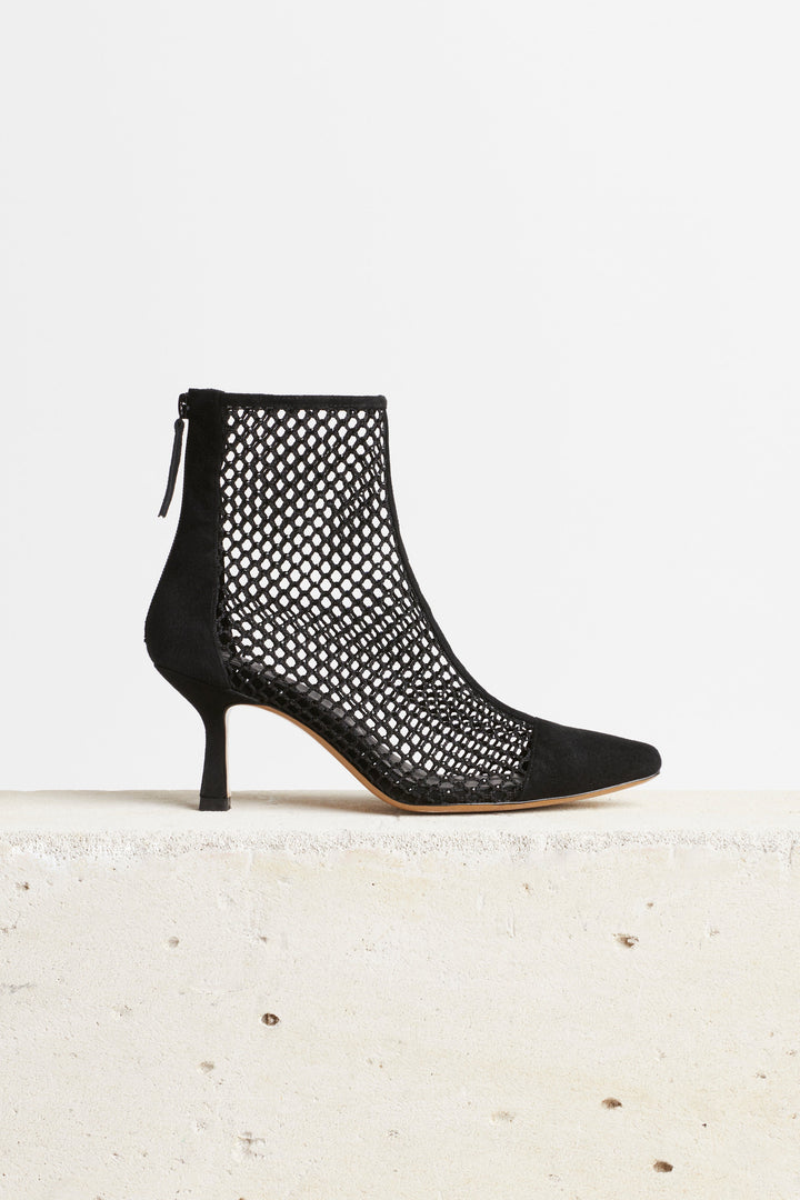 Husk Serpent Boot