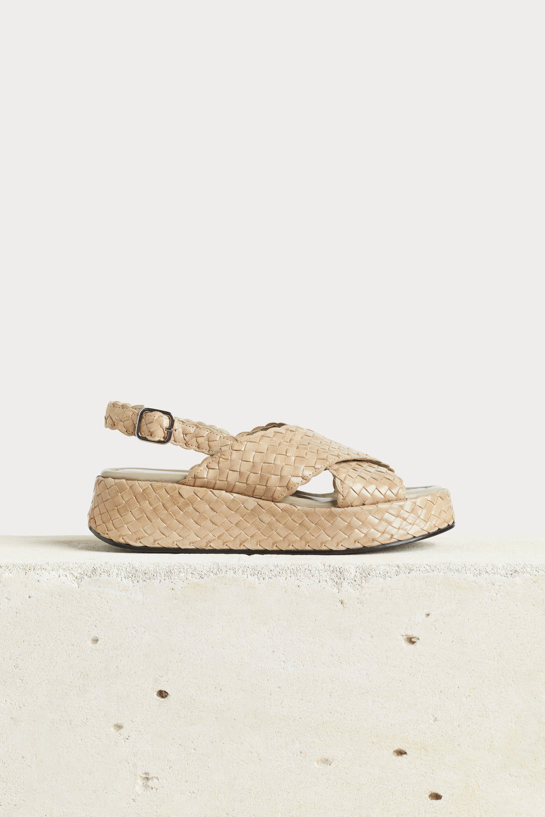 HUSK SOFIE SANDAL - SMOKE