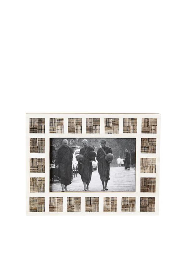 Husk Sagrina Squares Frame