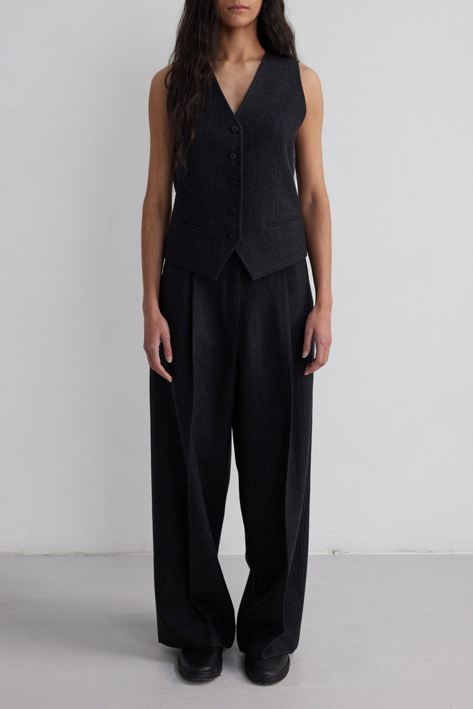The Loom Betty Waistcoat - Charcoal
