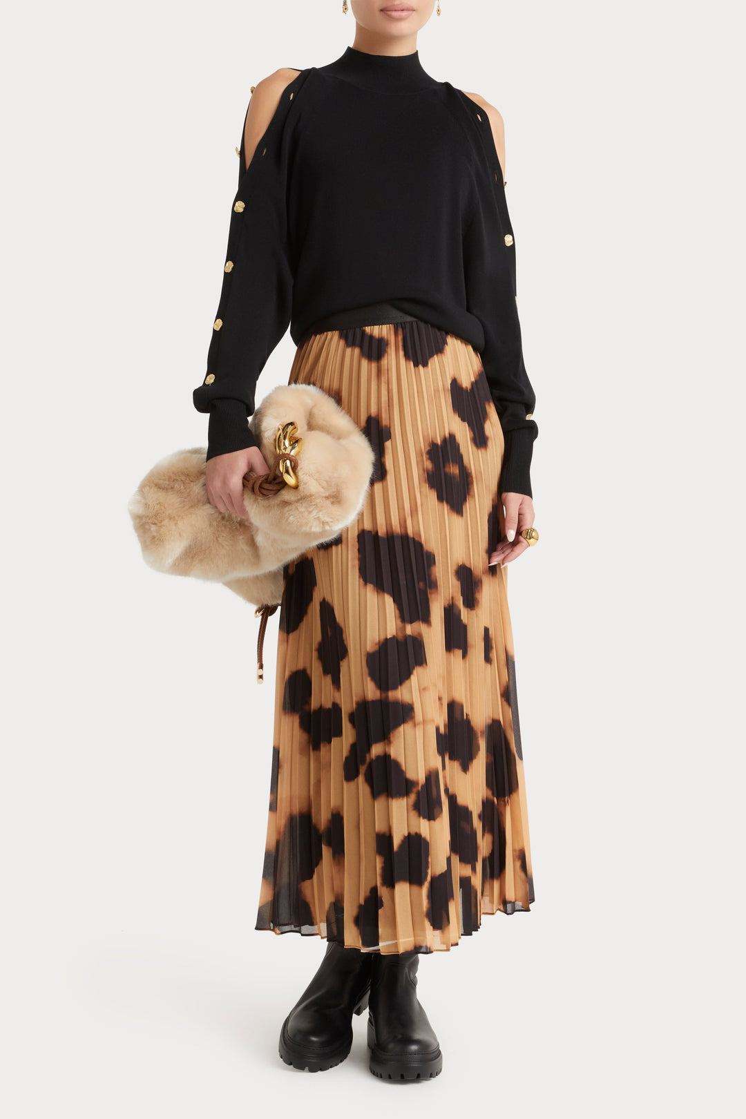 Husk Button Slv - Black
