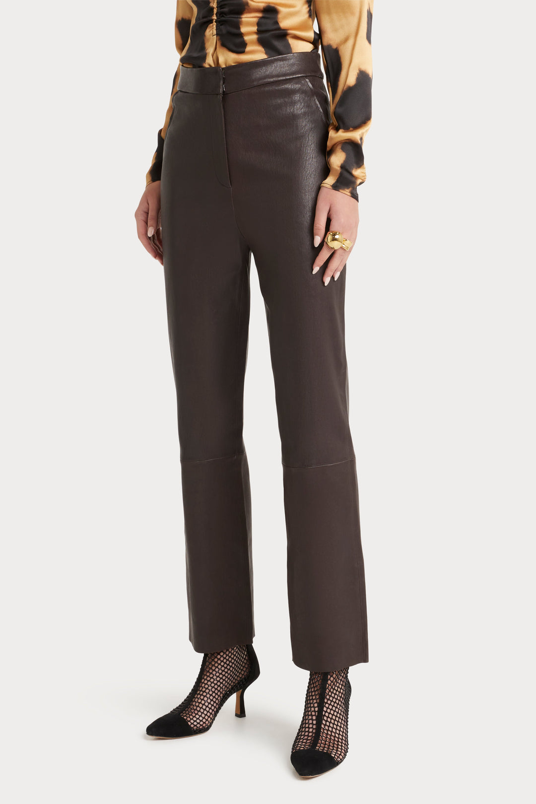 Husk Crop Leather - Chocolate