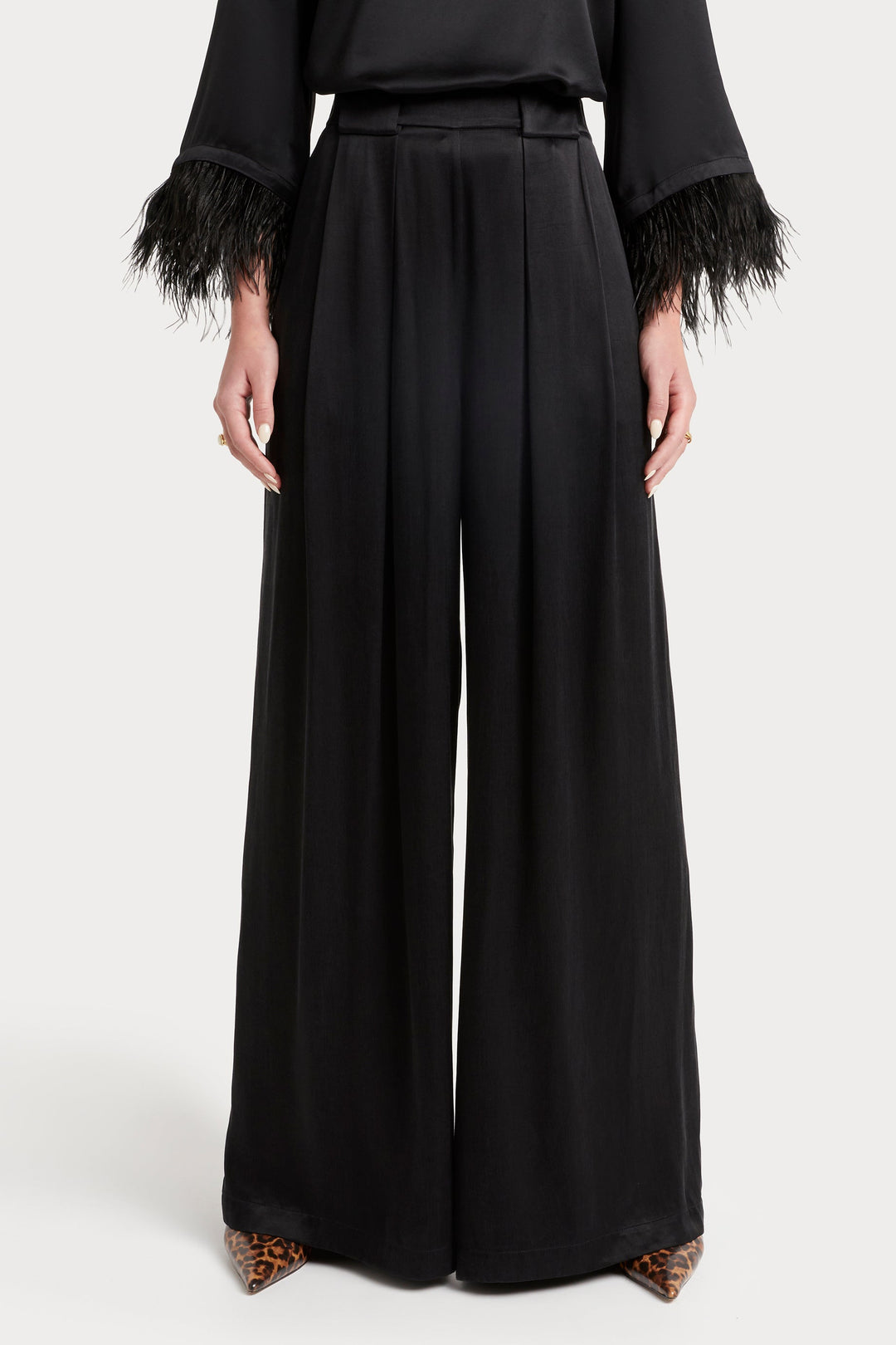 Husk Octavia Pant