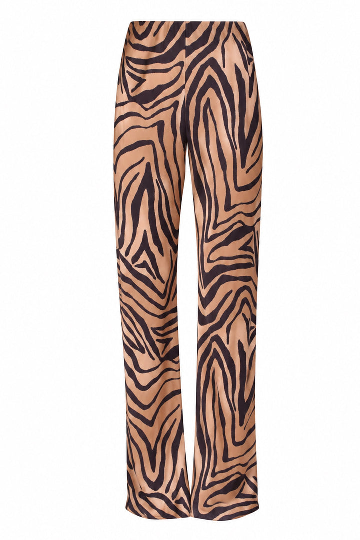 Husk Anya Pant