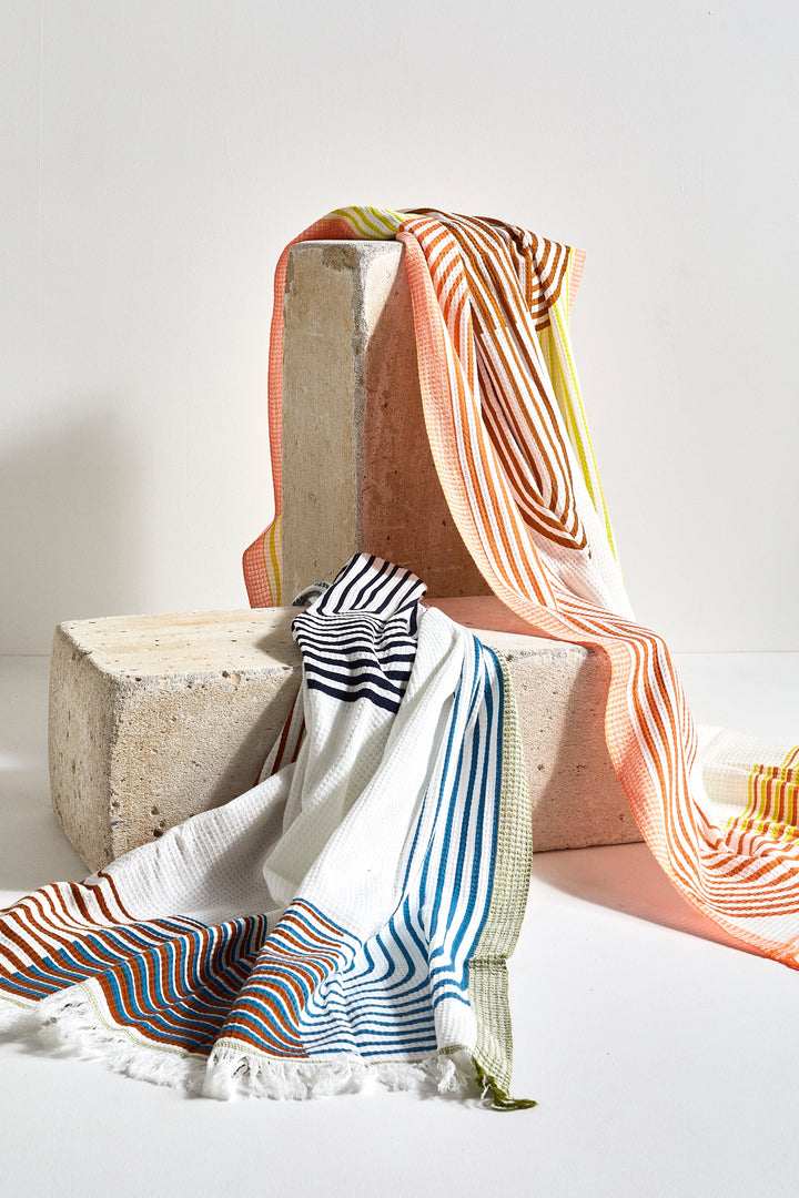 Husk Beach Towel - Peach